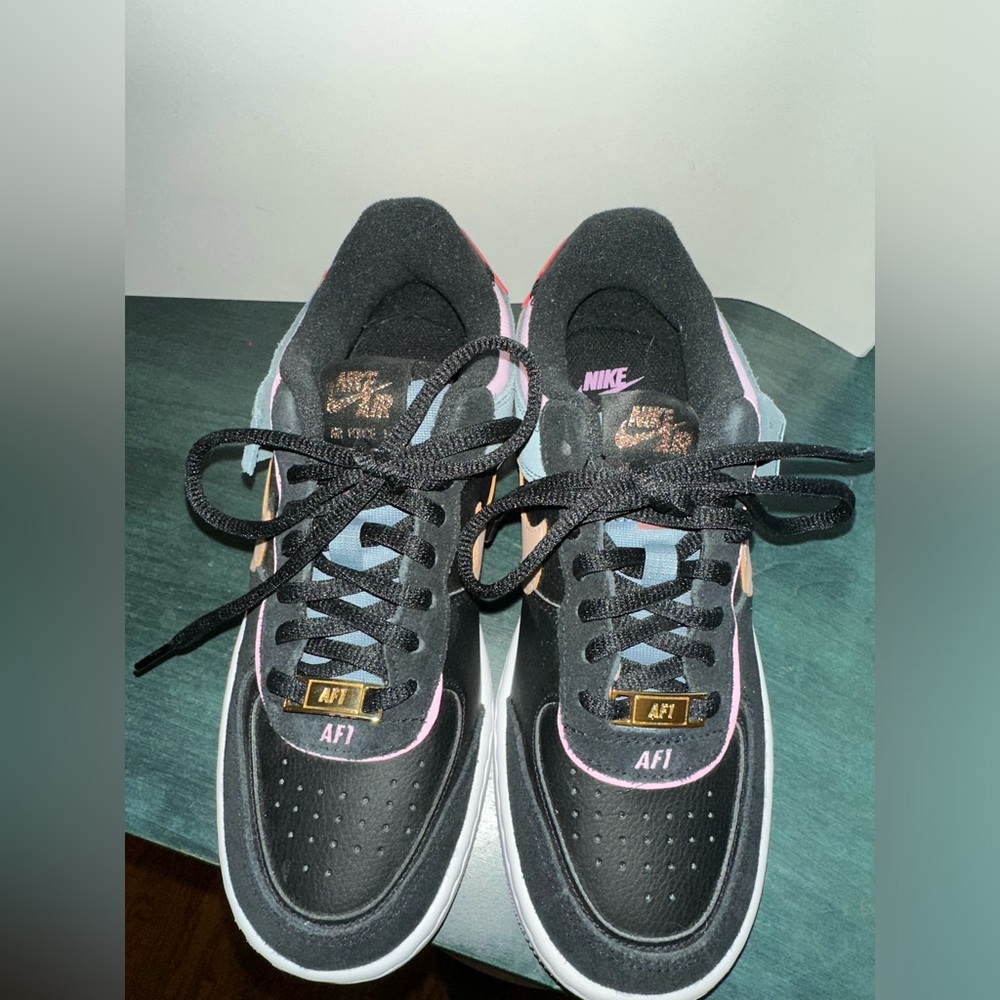 Nike Air Force 1 Shadow Black Light Arctic Pink